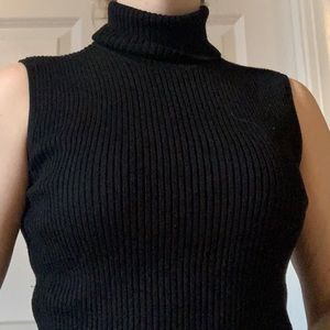 Turtle neck sweater tank top